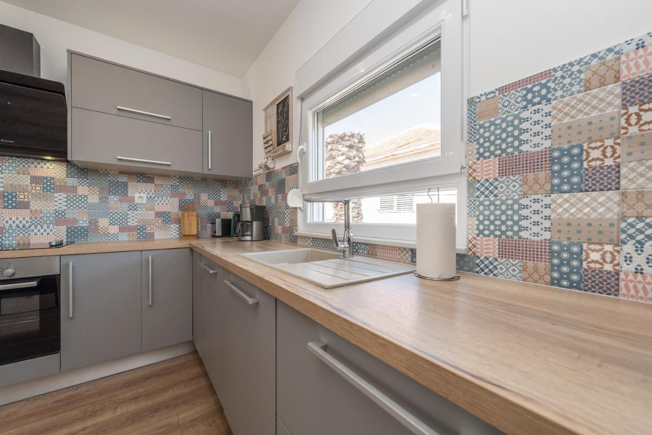Apartmani Dmarie Privlaka  Exteriör bild