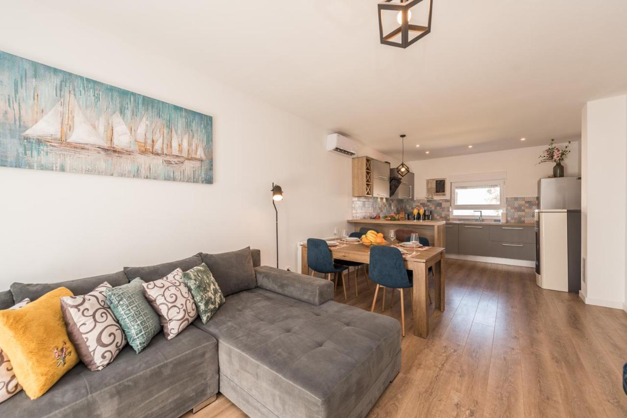 Apartmani Dmarie Privlaka  Exteriör bild