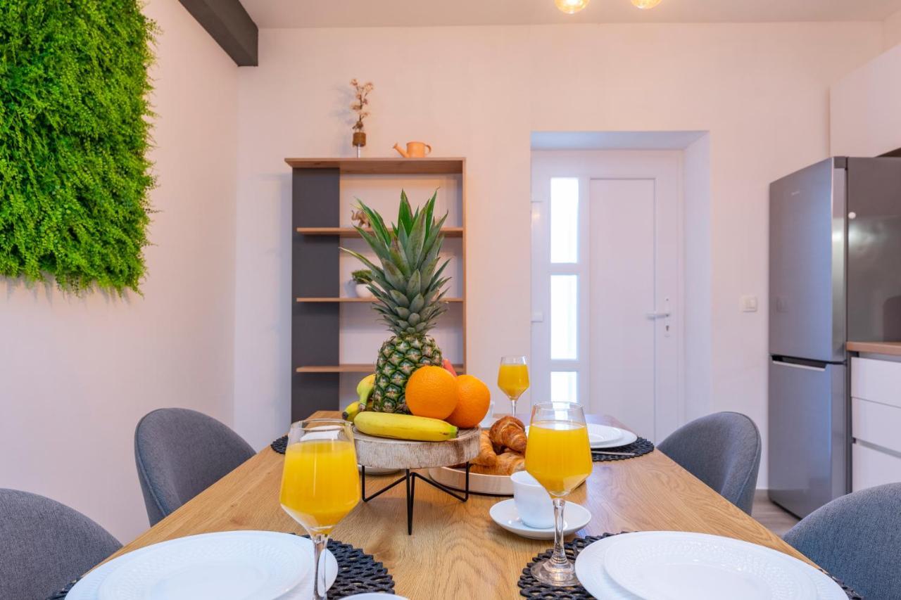 Apartmani Dmarie Privlaka  Exteriör bild